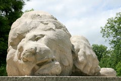 близкий памятник льва вверх по раненному verdun Стоковое Изображение близкий памятник льва вверх по раненному verdun Стоковое Изображение