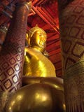 Большая статуя Будды на виске Wat Phanan Choeng стоковое фото Большая статуя Будды на виске Wat Phanan Choeng стоковое фото