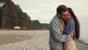 Жена конченная шлюха целует мужа после любовника: 3000 лучших видео Жена конченная шлюха целует мужа после любовника: 3000 лучших видео
