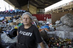 Бразилия - San Paolo - Catadores de rua - кооператив recycler стоковые фотографии rf Бразилия - San Paolo - Catadores de rua - кооператив recycler стоковые фотографии rf