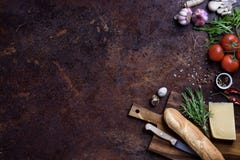 Быстрое меню ингридиентов, бургера и сандвича закуски Рамка ресторана, космос экземпляра, взгляд сверху, плоское положение Стоковые Фотографии RF Быстрое меню ингридиентов, бургера и сандвича закуски Рамка ресторана, космос экземпляра, взгляд сверху, плоское положение Стоковые Фотографии RF