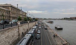 Венгрия; Будапешт; 13-ое мая 2018; Взгляд в университете Corvinus Будапешта и речного берега Дуная стоковая фотография Венгрия; Будапешт; 13-ое мая 2018; Взгляд в университете Corvinus Будапешта и речного берега Дуная стоковая фотография