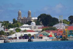 Вест-Индии, Вест-Инди, Антигуа, St. Johns, взгляд St. Johns от гавани стоковые изображения Вест-Индии, Вест-Инди, Антигуа, St. Johns, взгляд St. Johns от гавани стоковые изображения