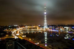 Взгляд от высоты на реке Neva и телевидение возвышаются стоковые изображения Взгляд от высоты на реке Neva и телевидение возвышаются стоковые изображения