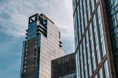 Взгляд квартир дома Abington роскошных от парка высокой ветки в Челси Нью-Йорке стоковая фотография Взгляд квартир дома Abington роскошных от парка высокой ветки в Челси Нью-Йорке стоковая фотография
