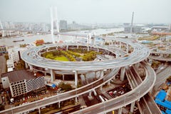 взгляд моста Шанхая Nanpu, Шанхая, Китая взгляд моста Шанхая Nanpu, Шанхая, Китая стоковые фотографии rf взгляд моста Шанхая Nanpu, Шанхая, Китая взгляд моста Шанхая Nanpu, Шанхая, Китая стоковые фотографии rf