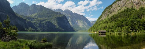 Взгляд панорамы на Königssee в Баварии стоковые изображения Взгляд панорамы на Königssee в Баварии стоковые изображения
