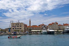 Взгляд старого городка в Budva, Черногории стоковое изображение rf Взгляд старого городка в Budva, Черногории стоковое изображение rf