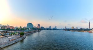 Взгляд утра на Ниле в центре города Каира, Египта стоковое изображение rf Взгляд утра на Ниле в центре города Каира, Египта стоковое изображение rf
