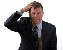Вид спереди старшего кавказского человека потревожилось и испуганный стоковые фото Вид спереди старшего кавказского человека потревожилось и испуганный стоковые фото