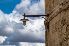 Винтажный уличный фонарь, Matera, Базиликата, Италия стоковые изображения rf Винтажный уличный фонарь, Matera, Базиликата, Италия стоковые изображения rf