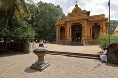 Висок Maha Vihara раджи Kelaniya в Коломбо Стоковое Изображение RF Висок Maha Vihara раджи Kelaniya в Коломбо Стоковое Изображение RF