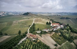 Воздушное фото виноградников Пьемонта стоковая фотография Воздушное фото виноградников Пьемонта стоковая фотография
