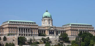дворец budapest королевский стоковые фотографии rf дворец budapest королевский стоковые фотографии rf