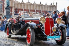 Восторжествуйте на ралли винтажных автомобилей в Кракове, Польши стоковое фото rf Восторжествуйте на ралли винтажных автомобилей в Кракове, Польши стоковое фото rf
