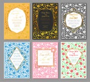 Вручите рисовать комплект картин приглашения свадьбы Флористические розы иллюстрация штока Вручите рисовать комплект картин приглашения свадьбы Флористические розы иллюстрация штока
