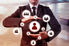 Вручите сеть нося значка бизнесмена - концепцию HR, HRM, MLM, сыгранности и руководства стоковые фотографии rf Вручите сеть нося значка бизнесмена - концепцию HR, HRM, MLM, сыгранности и руководства стоковые фотографии rf