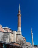Высокая башня минарета мечети в Стамбуле, Турции стоковые изображения Высокая башня минарета мечети в Стамбуле, Турции стоковые изображения
