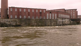 Высокие нагнетаемые в пласт воды на реке Saco Высокие нагнетаемые в пласт воды на реке Saco
