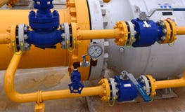 Газохранилище и трубопровод в Ihtiman, ot октябре Болгарии 13, 2015 стоковые изображения Газохранилище и трубопровод в Ihtiman, ot октябре Болгарии 13, 2015 стоковые изображения