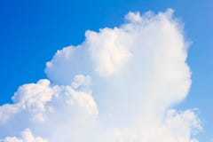Голубое небо и белое облако Стоковое Изображение RF Голубое небо и белое облако Стоковое Изображение RF