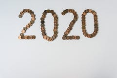 2020 год сделанных изолированных пенни на пустой белой предпосылке с copyspace стоковое изображение rf 2020 год сделанных изолированных пенни на пустой белой предпосылке с copyspace стоковое изображение rf