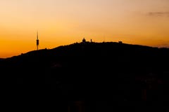 ГОРИЗОНТ TIBIDABO, БАРСЕЛОНА ЗАХОДА СОЛНЦА, КАТАЛОНИЯ, ИСПАНИЯ, стоковое фото ГОРИЗОНТ TIBIDABO, БАРСЕЛОНА ЗАХОДА СОЛНЦА, КАТАЛОНИЯ, ИСПАНИЯ, стоковое фото