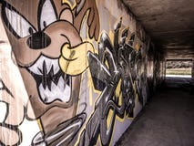 Граффити искусства тоннеля стоковое фото rf Граффити искусства тоннеля стоковое фото rf