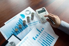 Дело монетки символа, финансы, финансовый рост, вклад советуя с, финансы, вклад, дело, работа, бухгалтерия стоковые изображения rf Дело монетки символа, финансы, финансовый рост, вклад советуя с, финансы, вклад, дело, работа, бухгалтерия стоковые изображения rf
