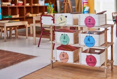 Деревянные коробки выговора Montessori стоковые фото Деревянные коробки выговора Montessori стоковые фото