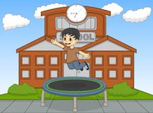 Дети играя перед их шаржем школы иллюстрация штока Дети играя перед их шаржем школы иллюстрация штока