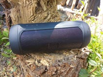 Диктор, изолированный радиотелеграф, bluetooth, портативная машинка, предпосылка, чернота, музыка, мини, внешняя, дикторы, дизайн стоковые изображения Диктор, изолированный радиотелеграф, bluetooth, портативная машинка, предпосылка, чернота, музыка, мини, внешняя, дикторы, дизайн стоковые изображения