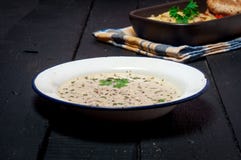 Домодельное Moussaka служило с хлебом густого супа гриба и чатнями (восточно-европейская кухня) стоковые фото Домодельное Moussaka служило с хлебом густого супа гриба и чатнями (восточно-европейская кухня) стоковые фото