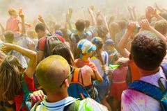 Ежегодный фестиваль цветов ColorFest стоковое изображение Ежегодный фестиваль цветов ColorFest стоковое изображение