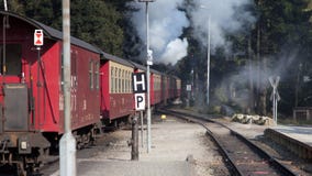 Железная дорога возвращающ от пика горы Brocken на Саксонии-Anhalt стоковые фото Железная дорога возвращающ от пика горы Brocken на Саксонии-Anhalt стоковые фото