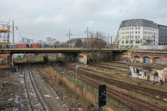 Железные дороги города Берлина вполне погани стоковые фотографии rf Железные дороги города Берлина вполне погани стоковые фотографии rf