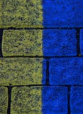 Желтая и голубая предпосылка текстуры кирпича в Рейкявике Исландия стоковые фото Желтая и голубая предпосылка текстуры кирпича в Рейкявике Исландия стоковые фото