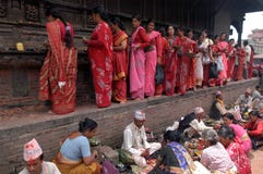 Женщины Непала Bhaktapur непальца стоковое фото rf Женщины Непала Bhaktapur непальца стоковое фото rf