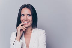 Закройте вверх по портрету gorg возбужденного кавказцем уверенно привлекательного стоковое фото rf Закройте вверх по портрету gorg возбужденного кавказцем уверенно привлекательного стоковое фото rf