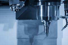 Закройте вверх шпинделя CNC Стоковые Изображения RF Закройте вверх шпинделя CNC Стоковые Изображения RF