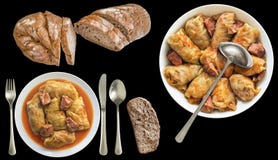 Замаринованная капуста заполнила Rolls, который служат при темный объединенный хлеб изолированный на черной предпосылке Стоковое Фото Замаринованная капуста заполнила Rolls, который служат при темный объединенный хлеб изолированный на черной предпосылке Стоковое Фото
