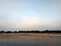 Заход солнца над озером стоковые фото Заход солнца над озером стоковые фото