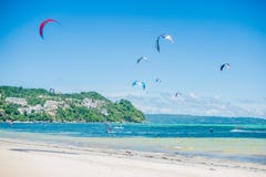 Змей занимаясь серфингом на Boracay стоковые изображения rf Змей занимаясь серфингом на Boracay стоковые изображения rf