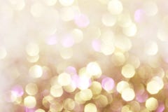 Золото и фиолетовые и красные абстрактные света bokeh, defocused предпосылка стоковое фото rf Золото и фиолетовые и красные абстрактные света bokeh, defocused предпосылка стоковое фото rf