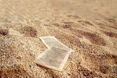 золотистая бумага зашкурит листы Стоковое фото RF золотистая бумага зашкурит листы Стоковое фото RF