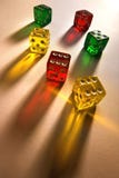 Играть в азартные игры - плашки - оправляется стоковое фото rf Играть в азартные игры - плашки - оправляется стоковое фото rf