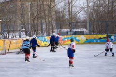 Игроки празднуя выигрыш серебряной медали на чемпионате хоккея мира лично стоковая фотография Игроки празднуя выигрыш серебряной медали на чемпионате хоккея мира лично стоковая фотография