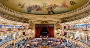 Известный книжный магазин El Ateneo грандиозный великолепный Буэнос-Айрес Aregtina стоковое фото rf Известный книжный магазин El Ateneo грандиозный великолепный Буэнос-Айрес Aregtina стоковое фото rf