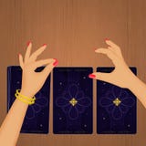Иллюстрация tarots на таблице Стоковое Изображение RF Иллюстрация tarots на таблице Стоковое Изображение RF