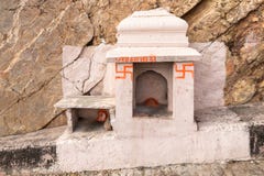 Индусская святыня на дороге к форту Nahargarh, Джайпуру стоковые изображения rf Индусская святыня на дороге к форту Nahargarh, Джайпуру стоковые изображения rf